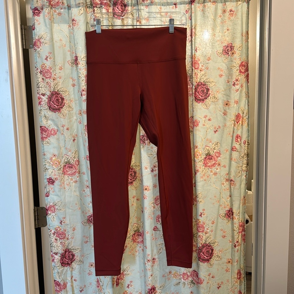 Lululemon Wunder Train Leggings 28”